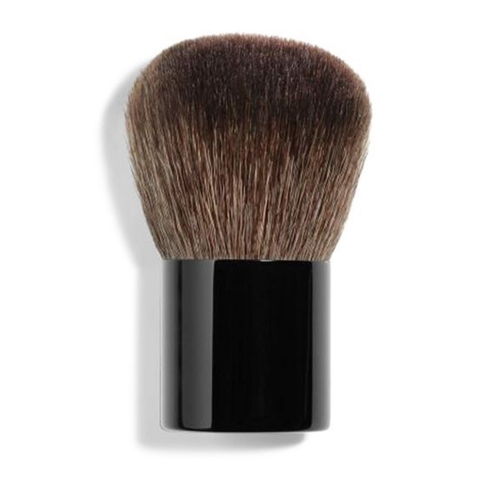 CHANEL Makeup brush. NWT